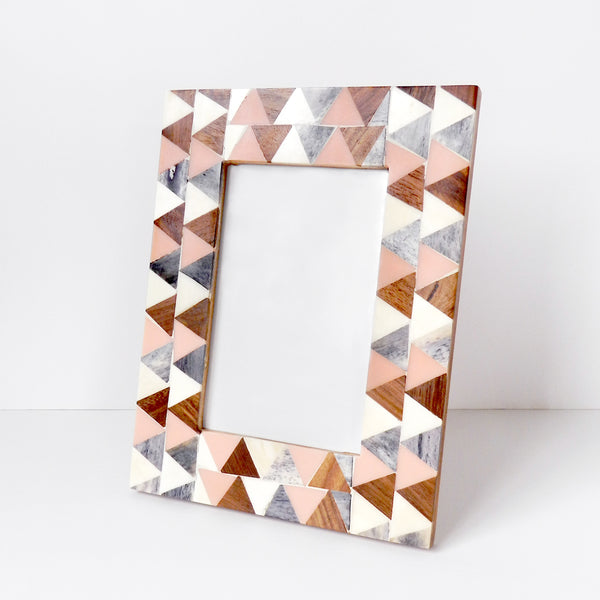 Griggio Triangle Inlay Frame